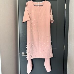 Elegant Pink Dress with Pearl Embellishments